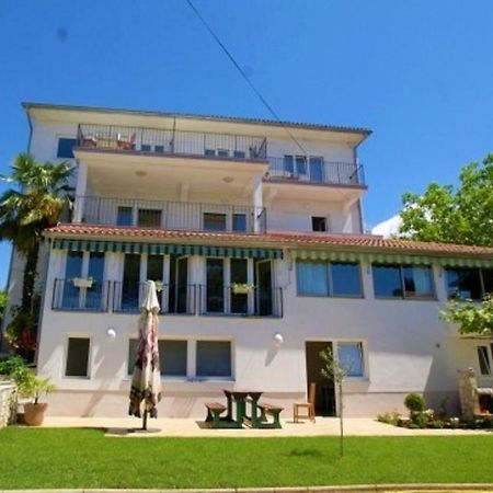 Blue Sky Residence Malinska Exterior photo