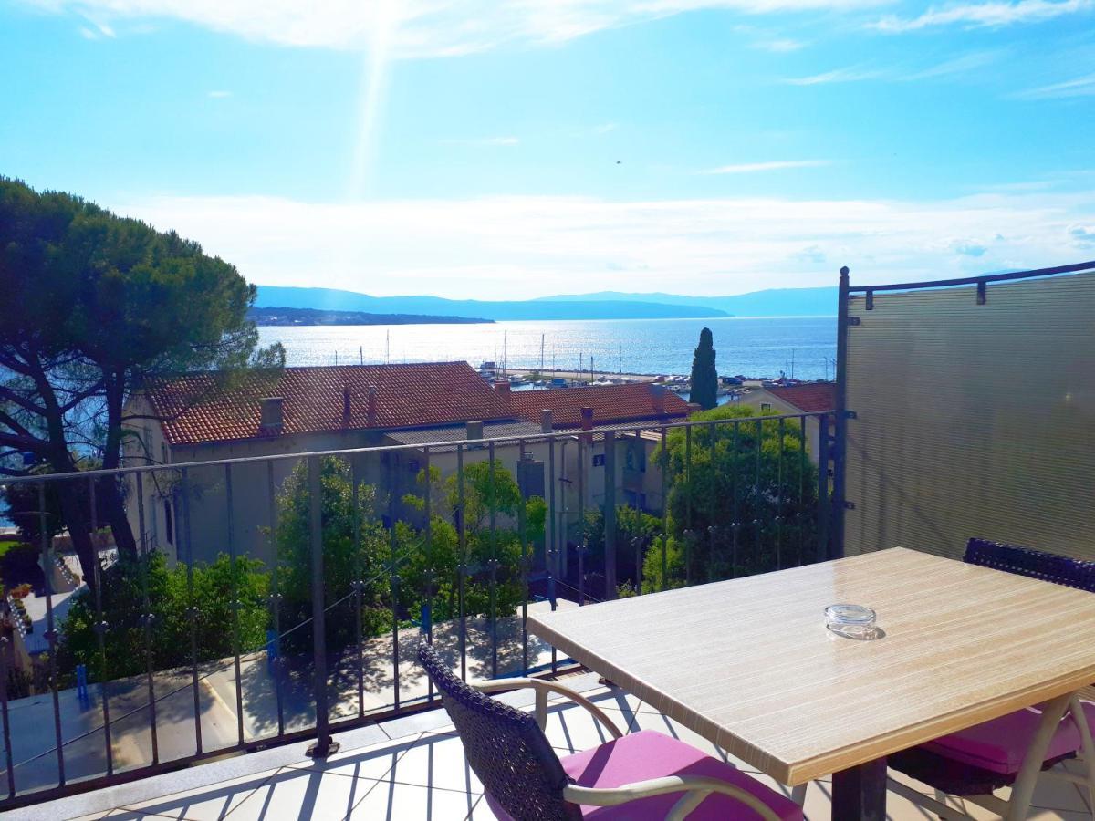 Blue Sky Residence Malinska Exterior photo